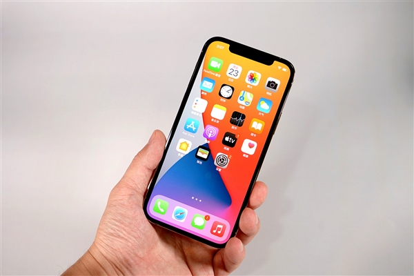 平凉苹果手机维修分享iOS 14.2修订版已到，专属iPhone 12系列 